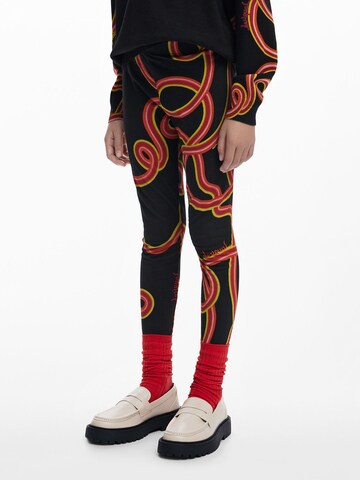 Desigual Regular Byxa i svart