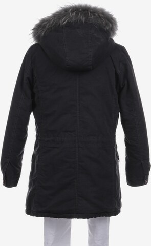 IQ+ Berlin Jacket & Coat in L in Black