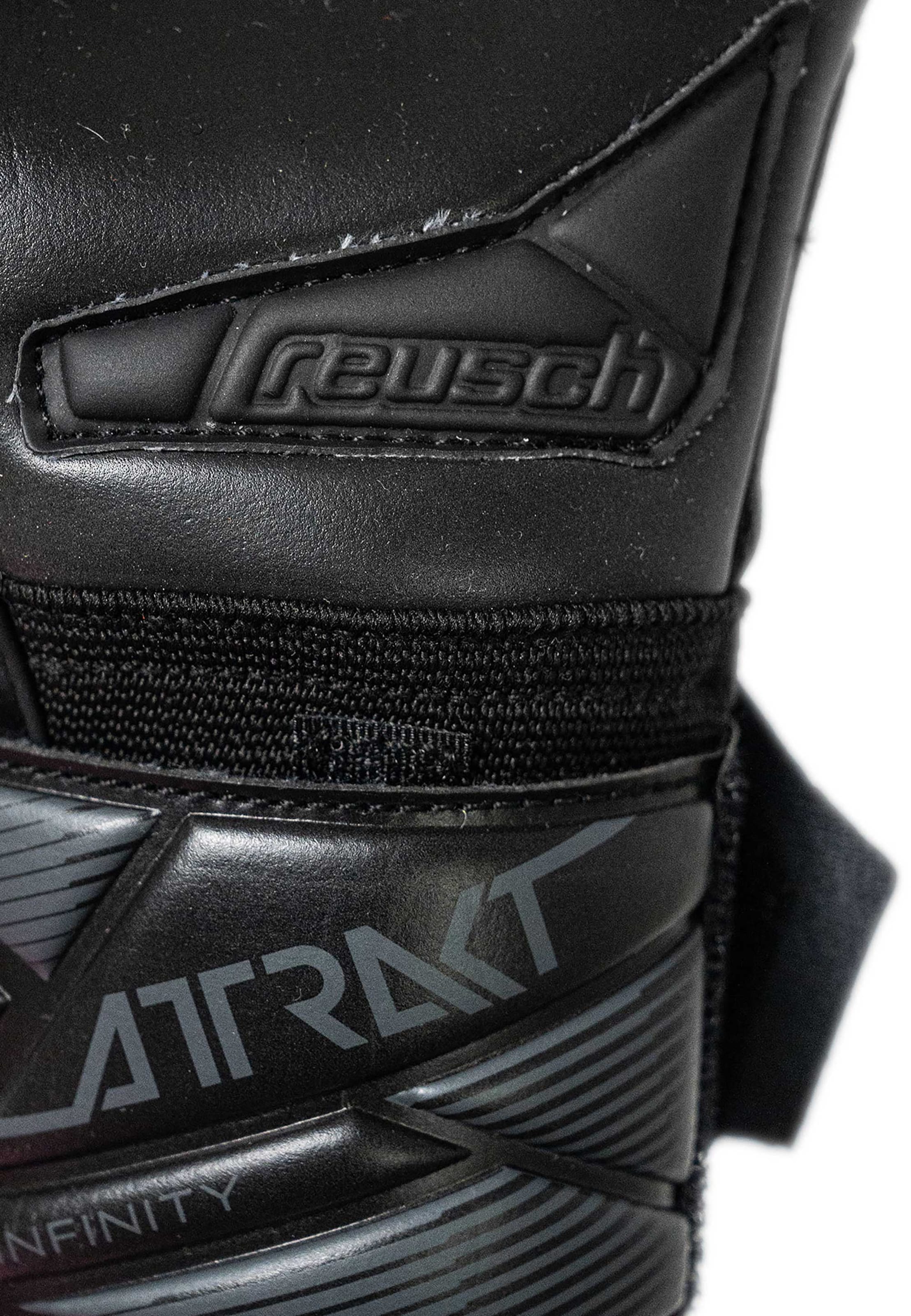 REUSCH Torwarthandschuhe 'Attrakt Infinity Evolution NC Junior' in Schwarz