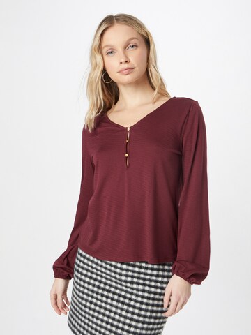 ABOUT YOU Shirt 'Hedda' in Rood: voorkant