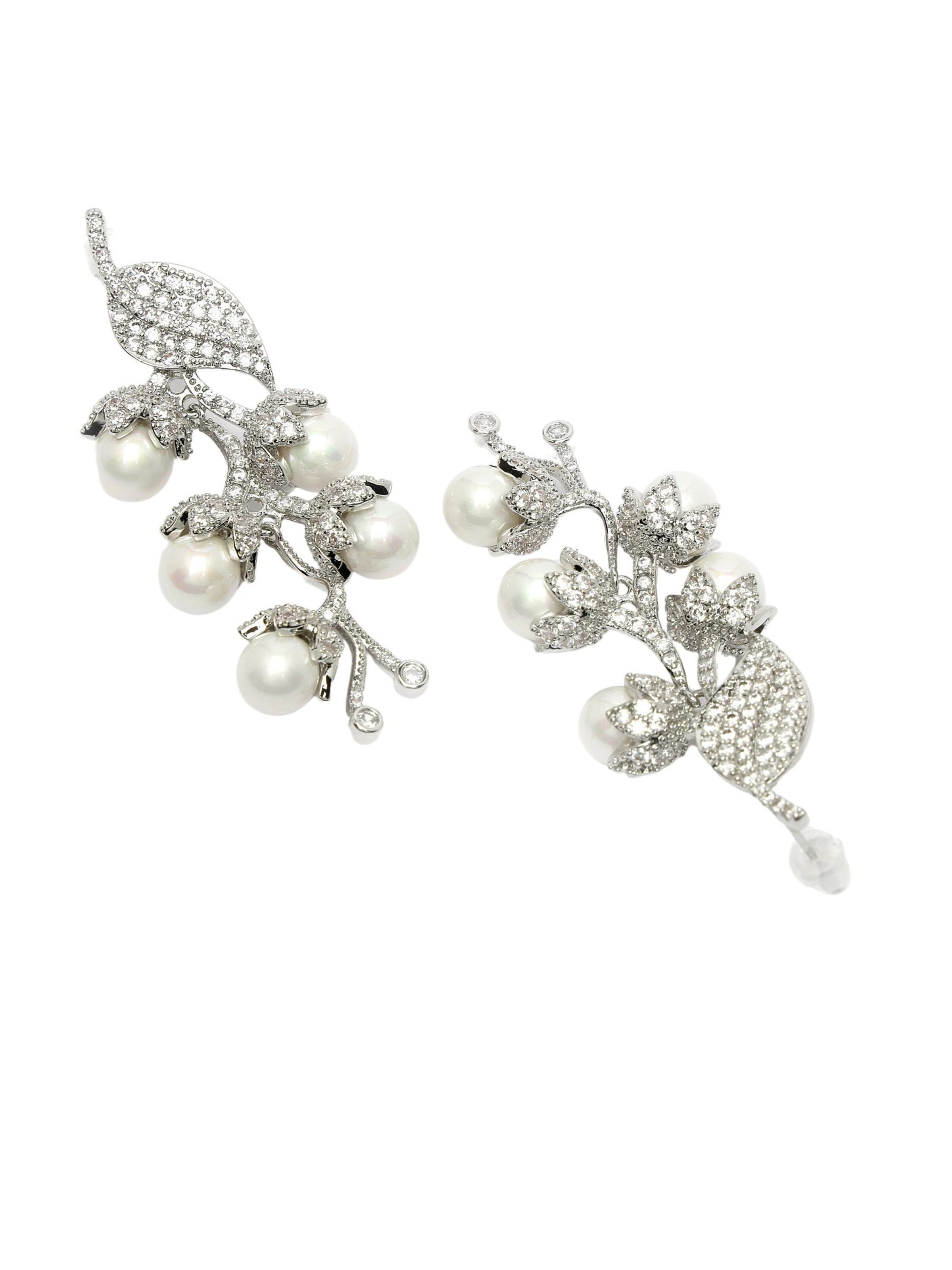 Orecchini 'Ulrikeina' di AVANT-GARDE PARIS in argento