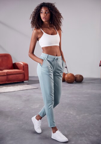 LASCANA - Tapered Pantalón en verde