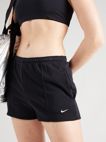 Nike Sportswear Regular Broek in Zwart