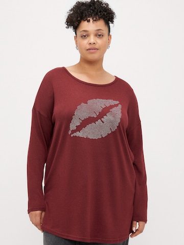 ONLY Carmakoma - Camiseta 'CARMALBA' en rojo: frente