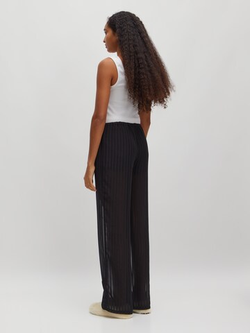 EDITED Regular Trousers 'Kate' in Black