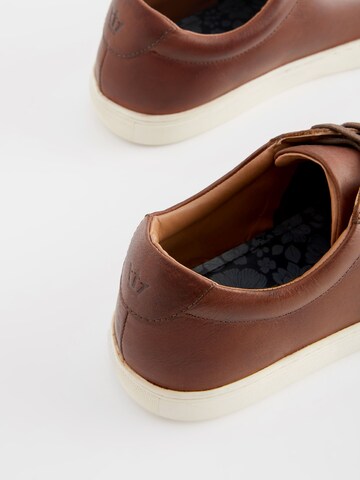 Baskets basses Next en marron