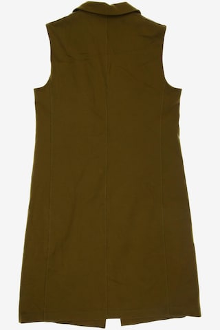 Harris Wharf London Vest in M in Green