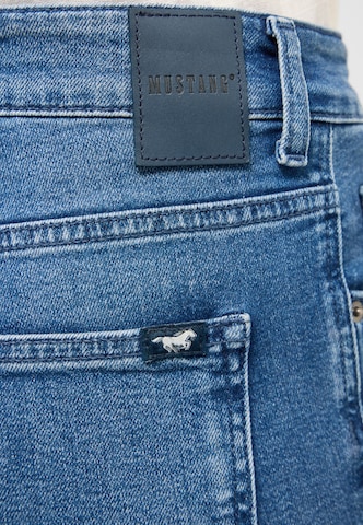 MUSTANG Flared Jeans 'Shelby' in Blue