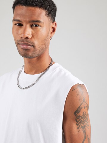 T-Shirt Abercrombie & Fitch en blanc