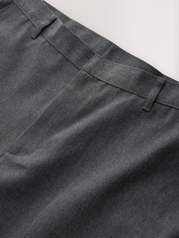 Next Lużny krój Spodnie w kolorze szary