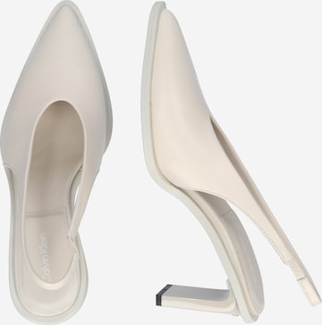 Calvin Klein Дамски обувки на ток с отворена пета в бежово