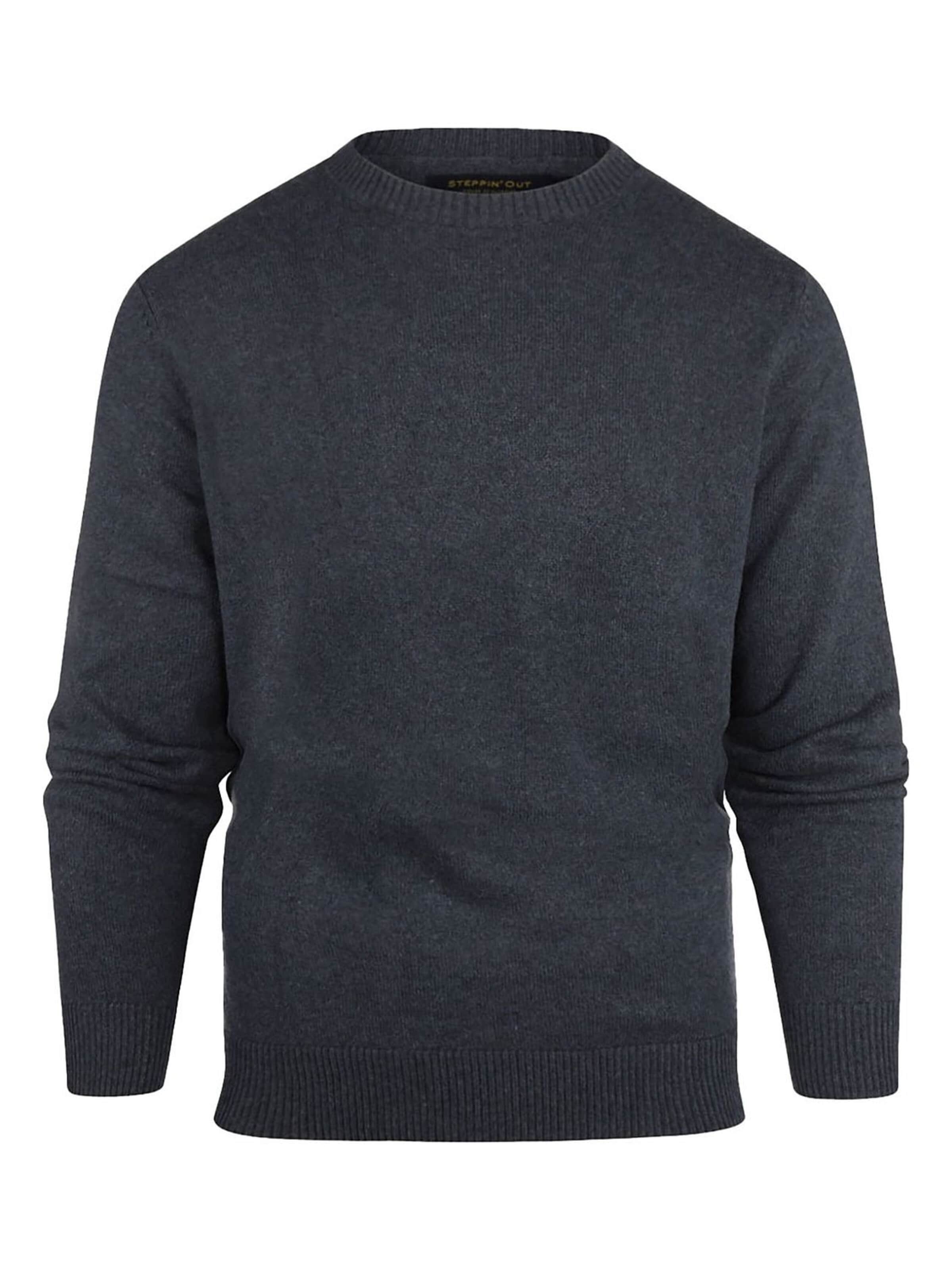Steppin' out Sweater in Blue: front