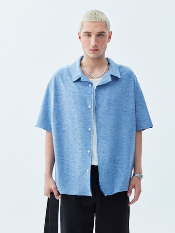 VAMOS CLO Button Up Shirt 'Minneapolis' in Blue: front