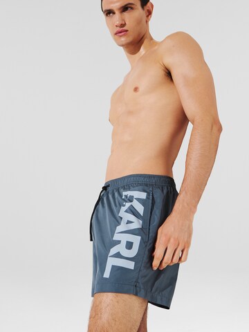 Pantaloncini da bagno di Karl Lagerfeld in blu