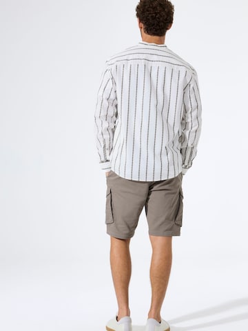 GARCIA Regular Cargo trousers in Brown