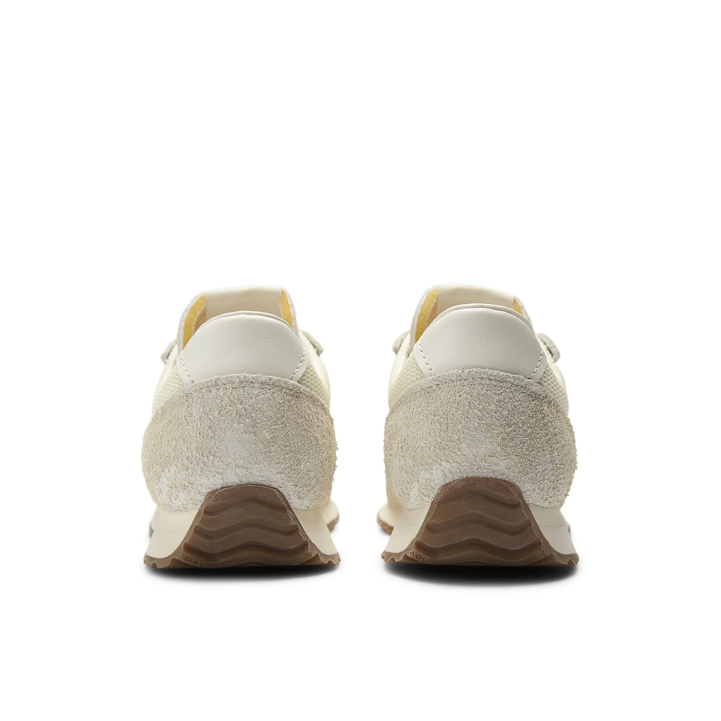 new balance Sneaker '471' in Beige