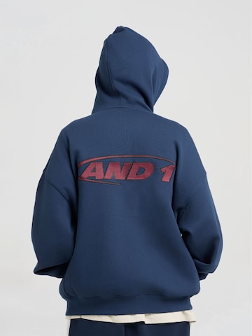 Hanorac 'Gremium vor Gericht' de la AND1 pe albastru