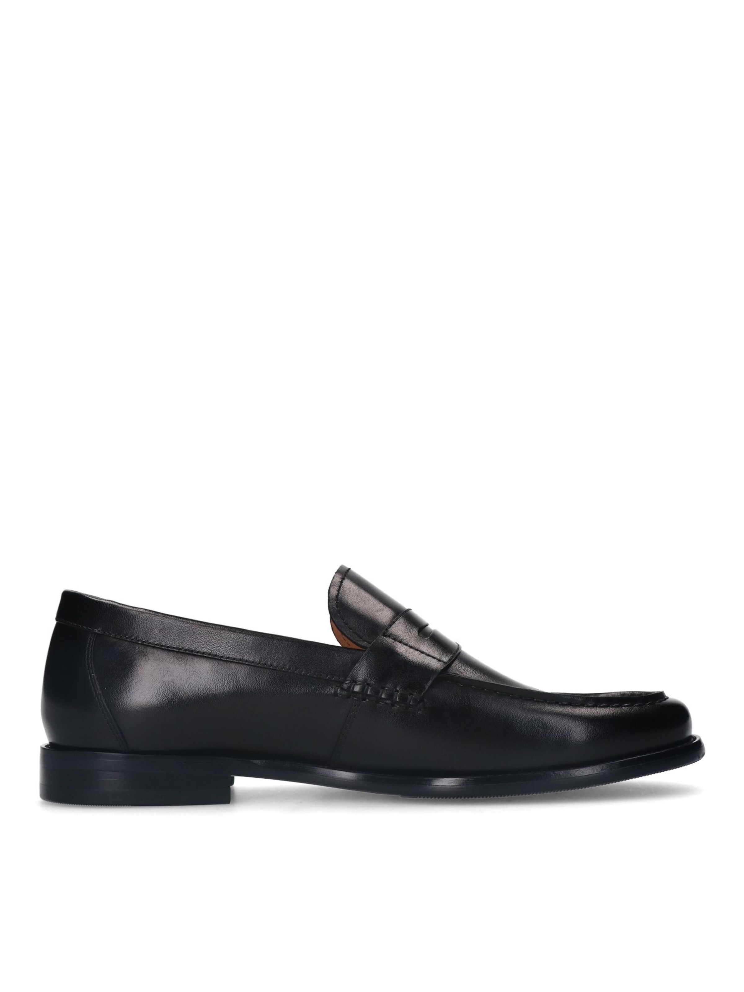 MANFIELD Classic Flats in Black