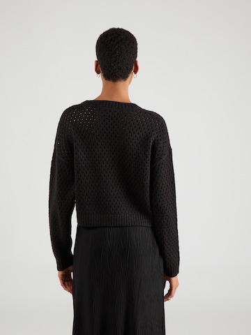 QS - Pullover em preto