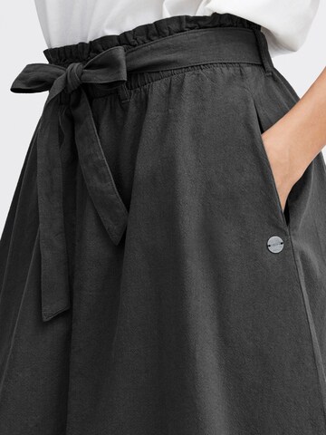 Jupe 'LERKE' Oxmo en gris