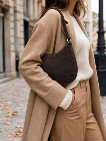 Brise Shoulder Bag in Brown