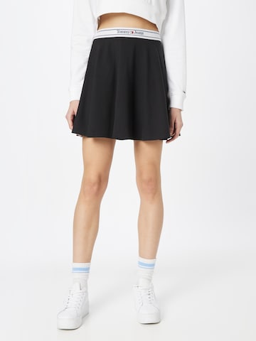 Tommy Jeans Skirt in Black: front