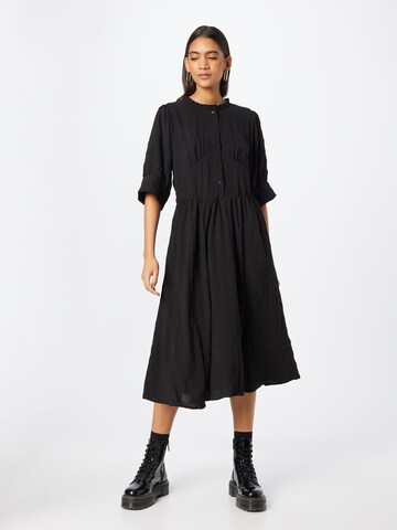 Lollys Laundry Košilové šaty 'Boston' – černá: přední strana