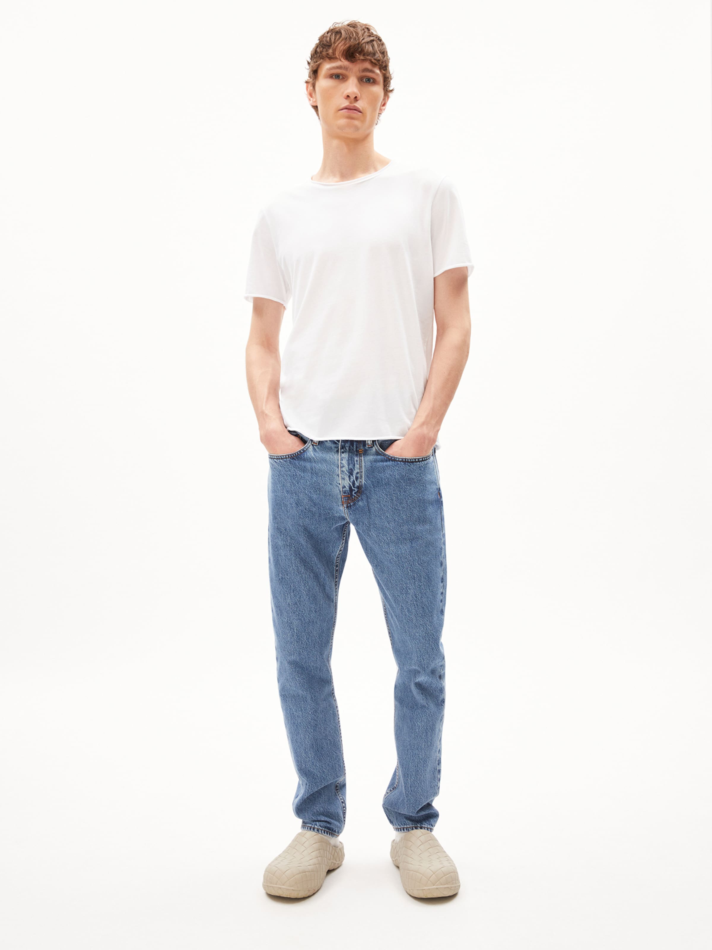 ARMEDANGELS T-Shirt ' JAAMES BRUSHED ' in Weiß: Vorderseite