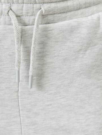 Koton Tapered Broek in Grijs