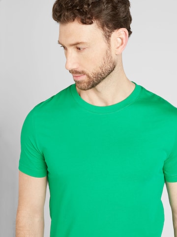 ESPRIT T-shirt i grön