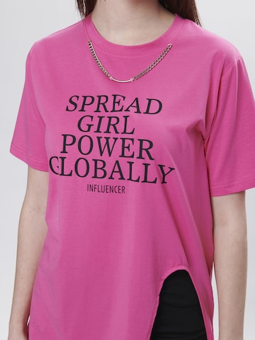 Maglietta di Influencer in rosa