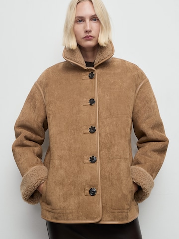 Manteau d’hiver 'Dune' MANGO en marron : devant