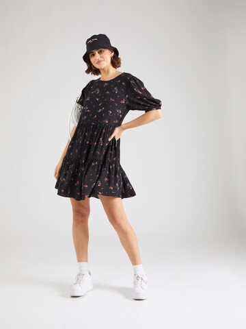 Tommy Jeans Kleid in Schwarz