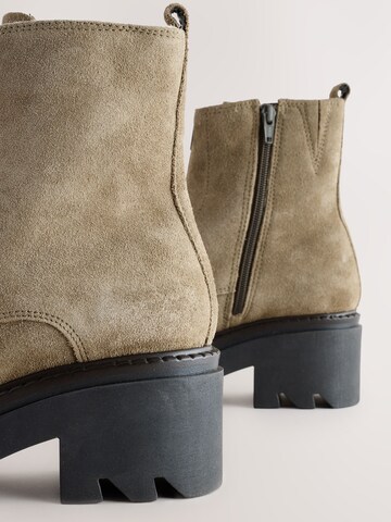 Next Stiefelette in Grün