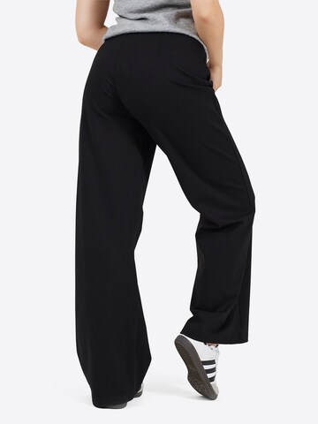 Loosefit Pantaloni di BRAVE SOUL in nero