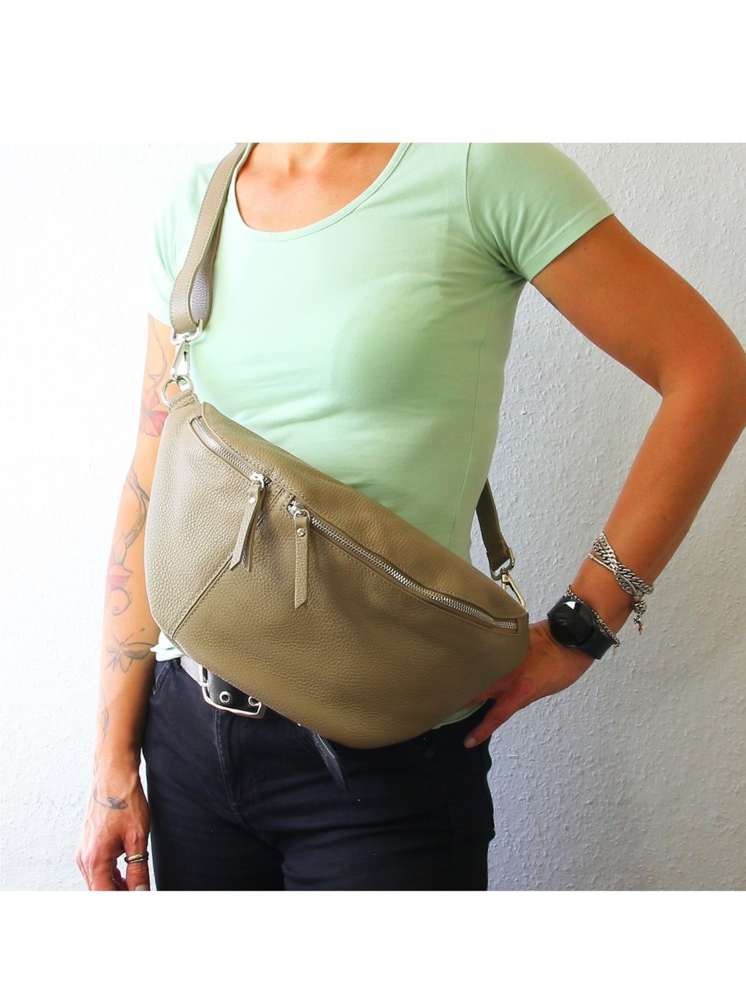 Florence Belt bag in Beige