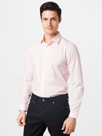 BURTON MENSWEAR LONDON Regular fit Overhemd in Roze: voorkant