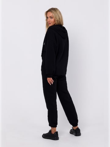 made of emotion - Sudadera 'M761' en negro