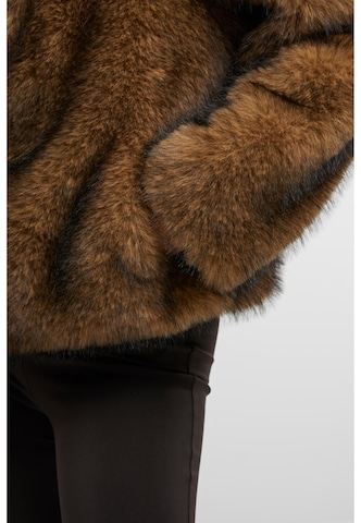 Urban ClassicsZimska jakna - smeđa boja