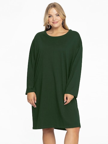 Yoek Tunic in Green: front