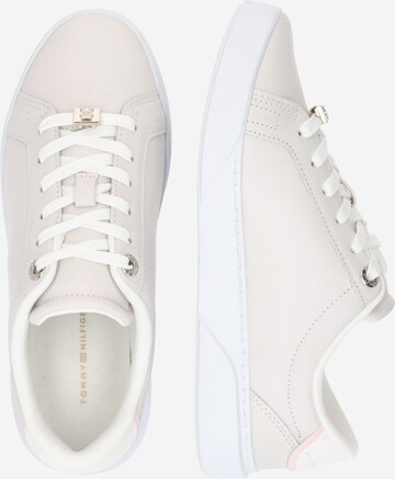 Sneaker low 'GOLDEN COURT' de la TOMMY HILFIGER pe bej