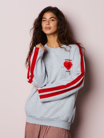 Sweat-shirt 'Valentines Paris' Next en gris