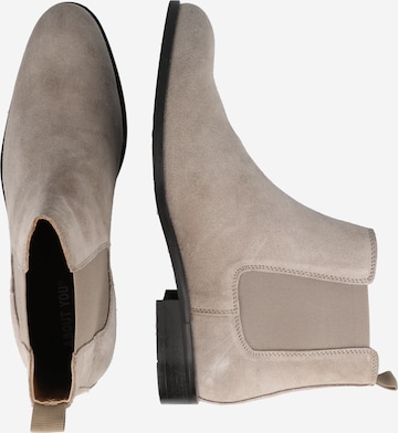 ABOUT YOU Boot 'Kimi' in Beige