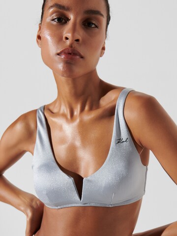 T-shirt Top per bikini ' Dna Shiny Rib Bandeau ' di Karl Lagerfeld in grigio: frontale