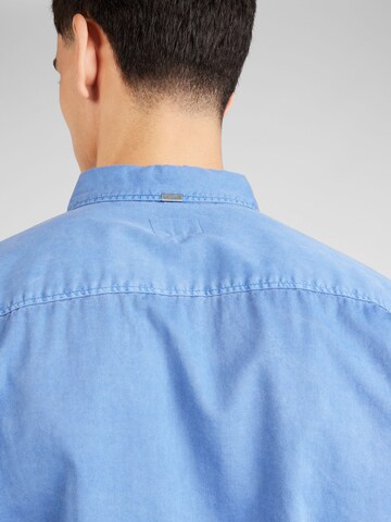 QS - Ajuste regular Camisa en azul