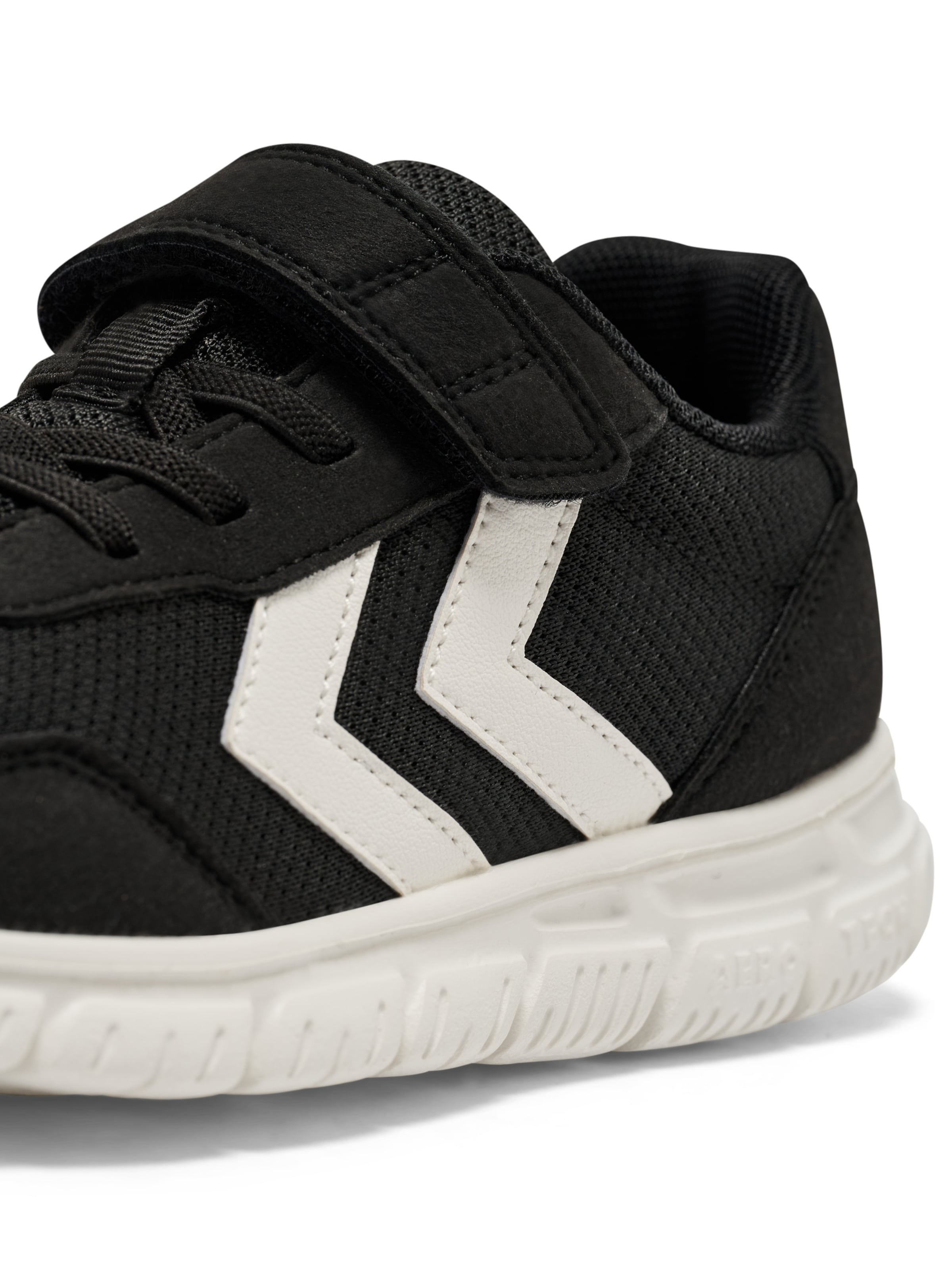 Hummel Trainers 'Crosslite 2.0' in Black