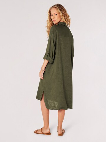 Apricot - Vestido camisero en verde