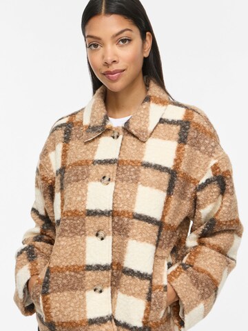 VILA Overgangsjakke 'VICurly' i beige: forside