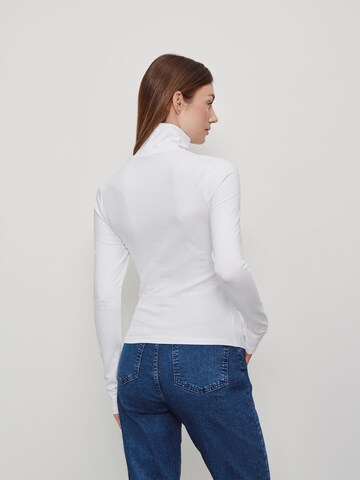 Maglietta di RÆRE by Lorena Rae in bianco