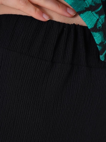 Wide leg Pantaloni 'Strickhosen' di Bigdart in nero